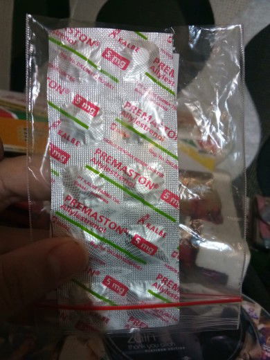 kluar flek kedokter di kasih premaston