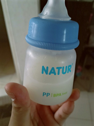 นมแม่