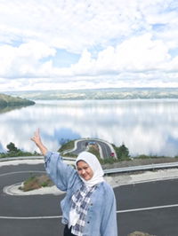 Nyemas Neni Febriani profile icon