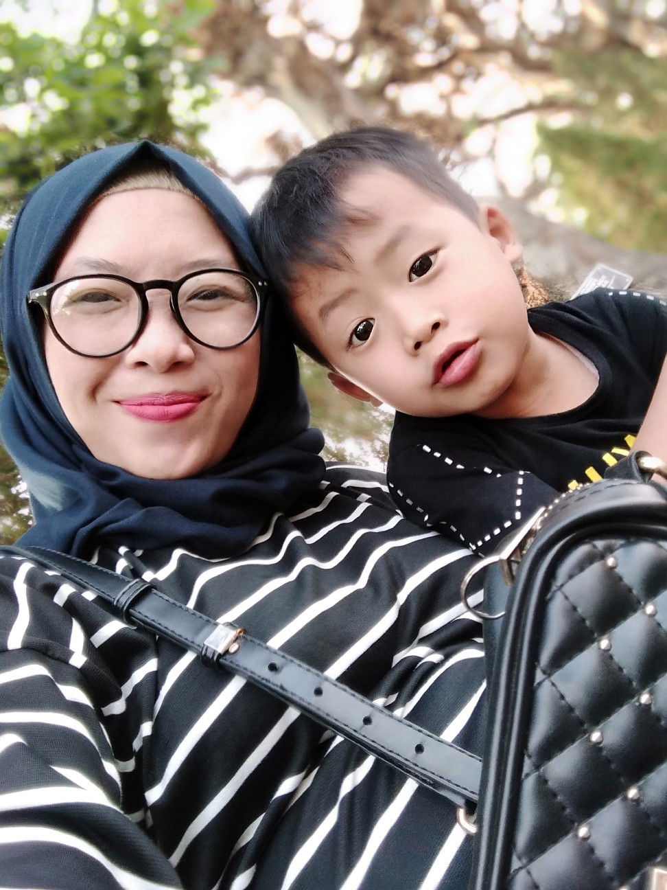 Fitri Rosita profile icon