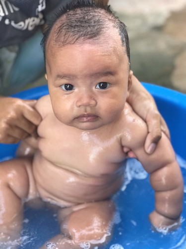 ลูกน้อย