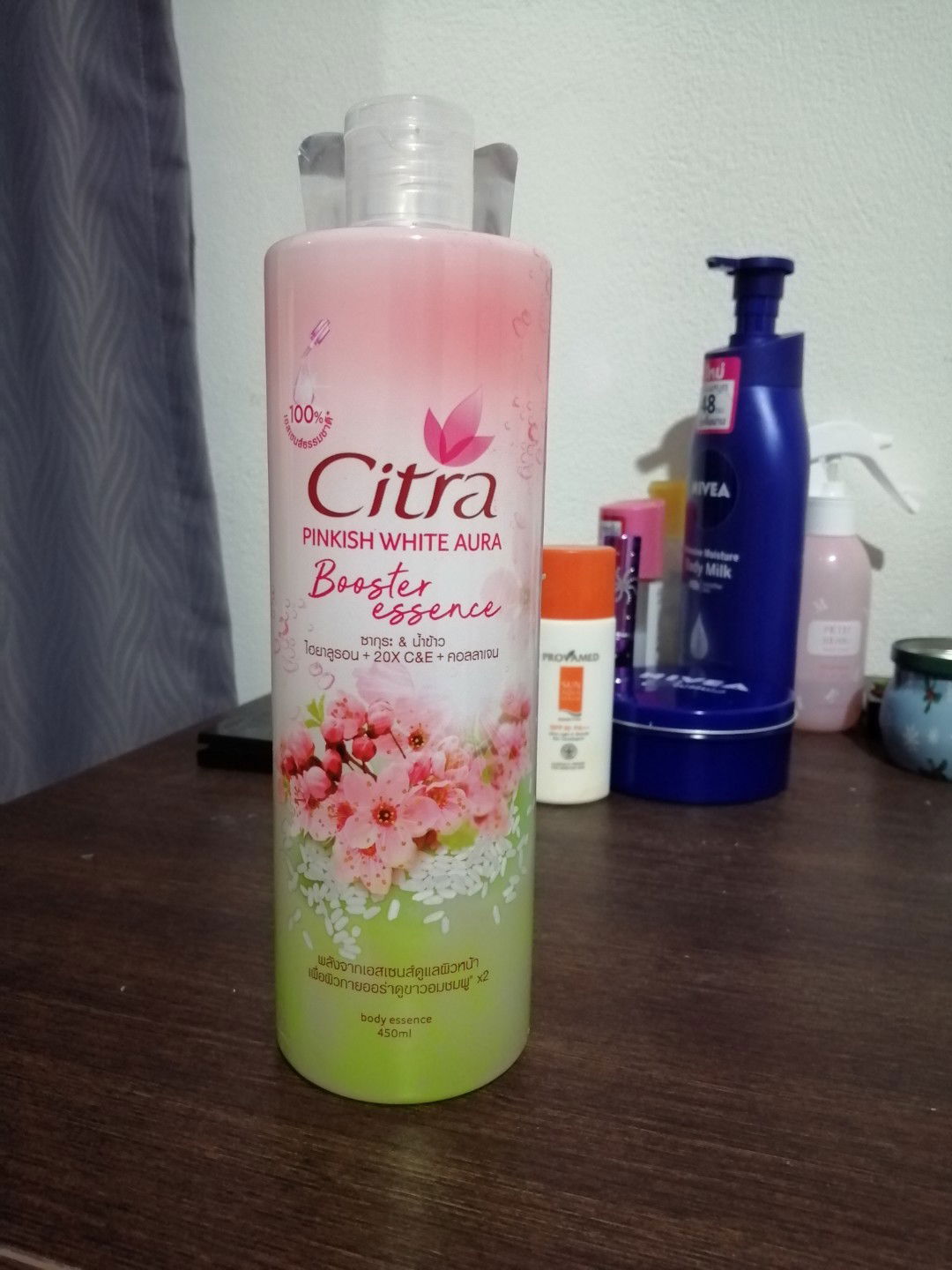 นมลาย, ท้องลาย, ก้น, ขา