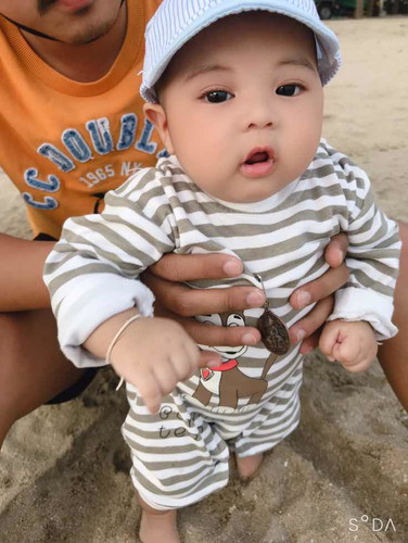 บ้านใหนน้อง3เดือนแล้วบ้างค่ะ พาน้องเหยียบทรายทะเลครั้งแรกกันมั้ย😁