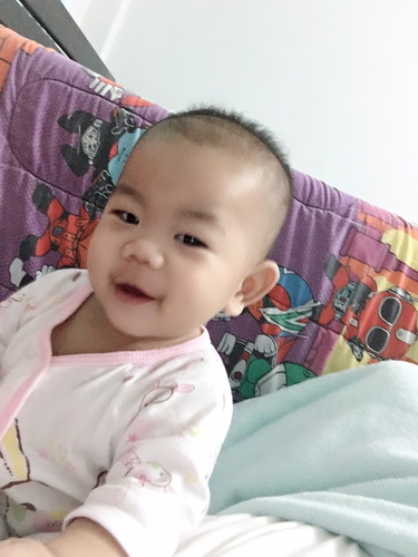 ลูกสาว 6 เดือนแล้ว ผมไม่ยาวเลย มีวิธีไหนบ้างคะ