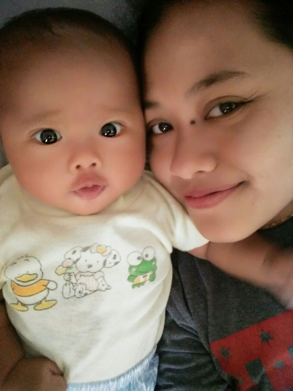 Reni Lestari profile icon