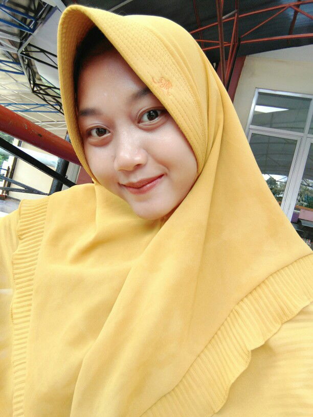 Iis Putri Lestari profile icon