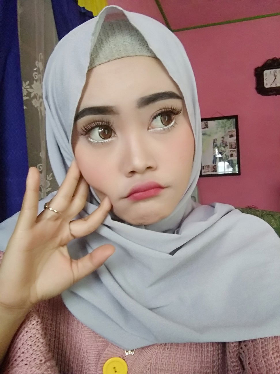 WANITA HAMIL BUKAN BERARTI TIDAK BOLEH CANTIK
