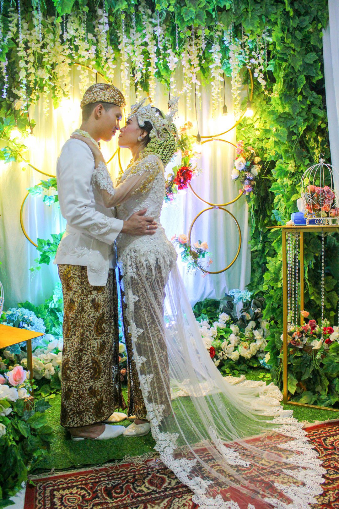 herawati profile icon