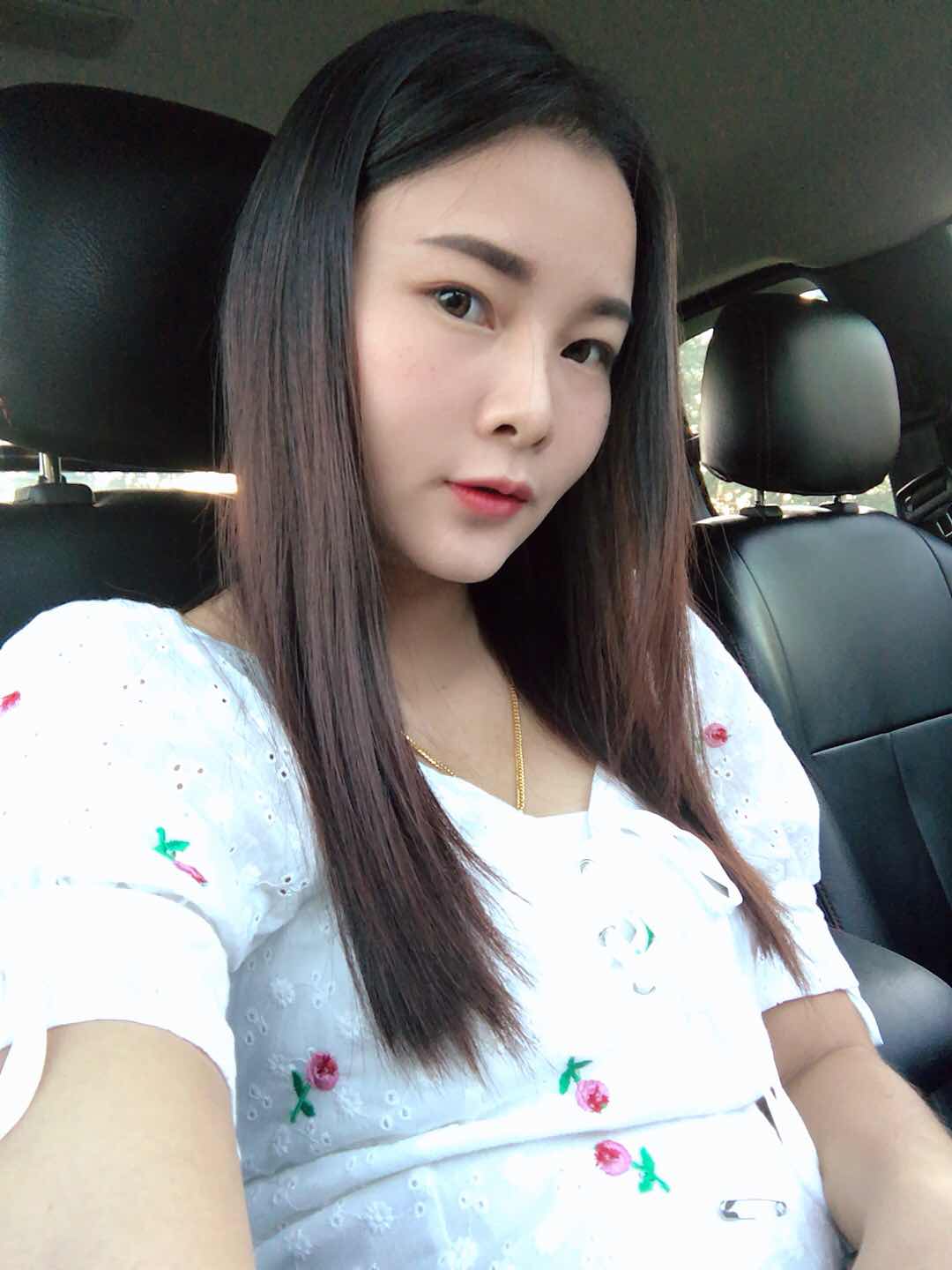 Ploy PK profile icon