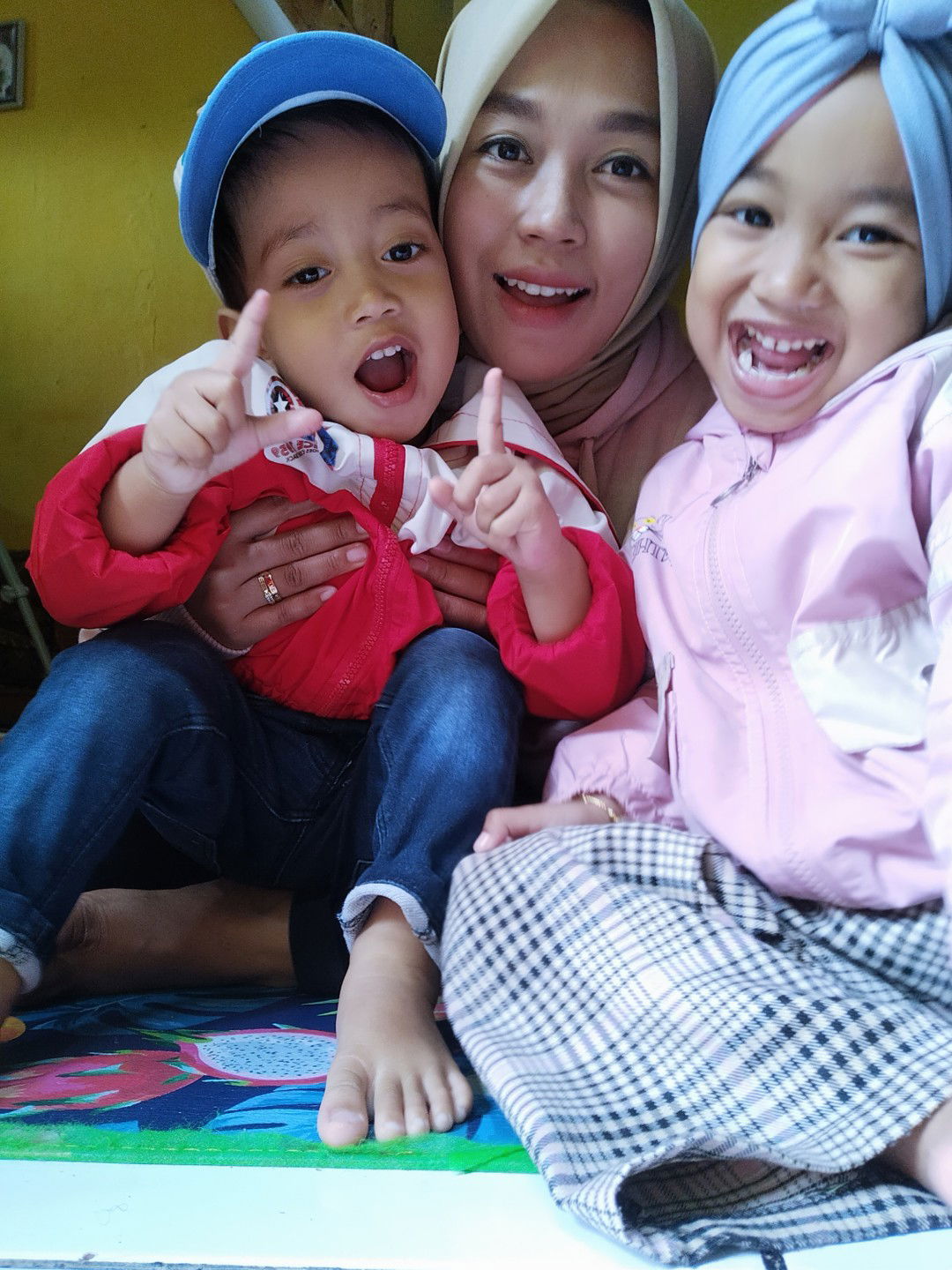 Restiani Pujawanti profile icon