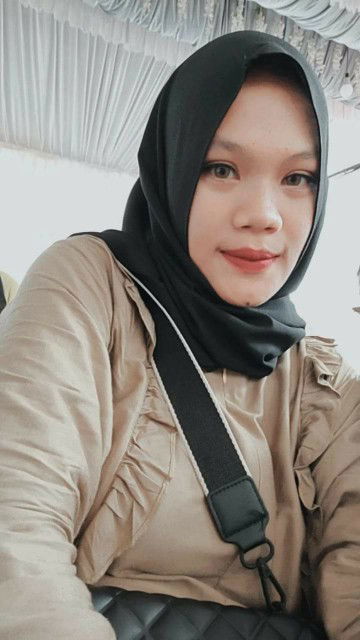 Sulis Tiawati profile icon