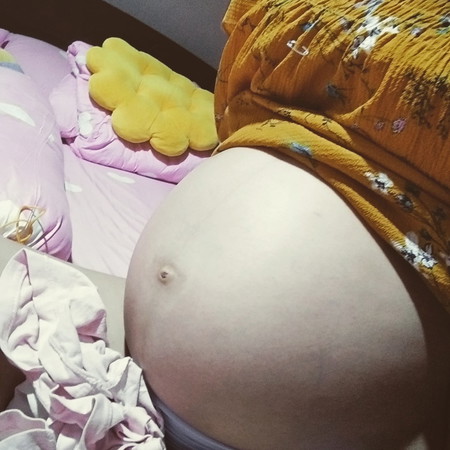 พ่อบ้านนี้ชอบมาเล่นสะดือแม่