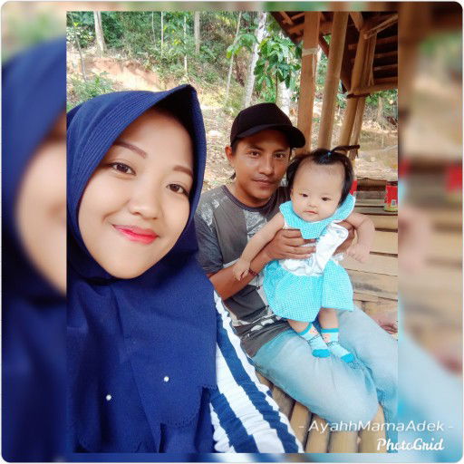 Momy  Arlina Putri Talia profile icon