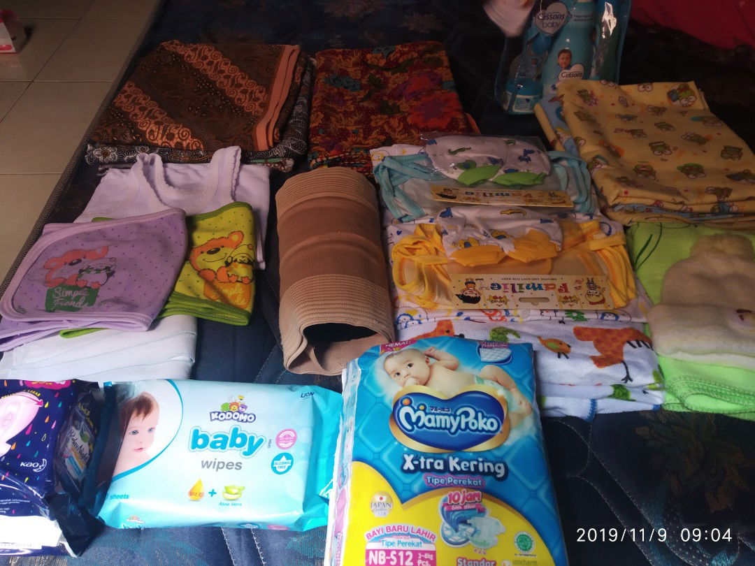 barang persiapan melahirkan