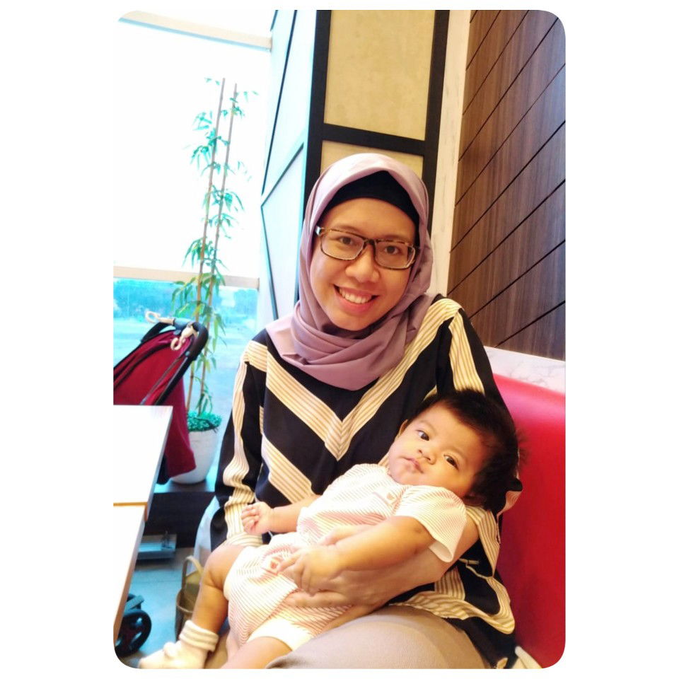 adelina putri profile icon