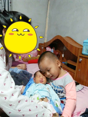 พี่ๆบ้านไหนเห่อน้องกันไหมค่ะ