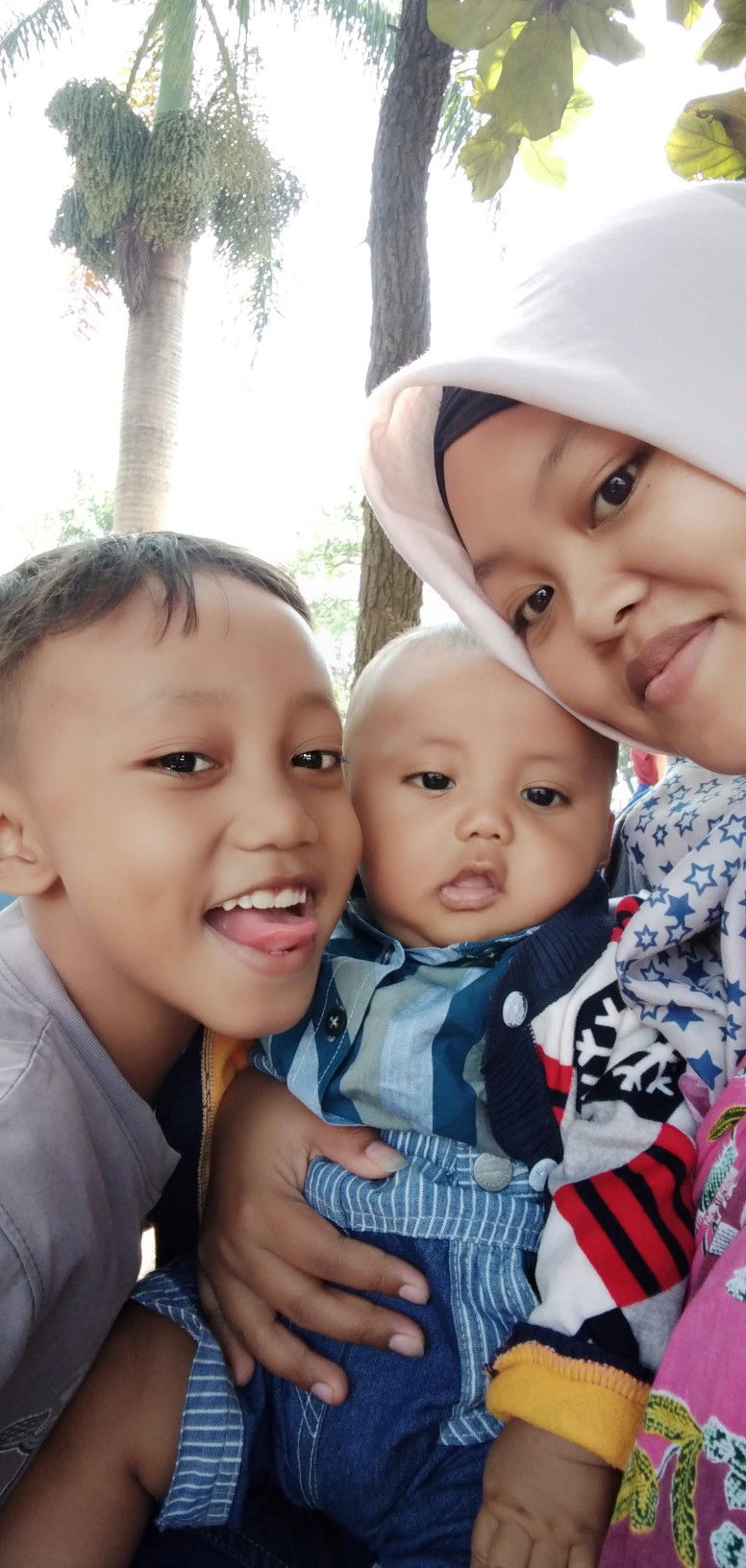 Lilis Sumarni profile icon