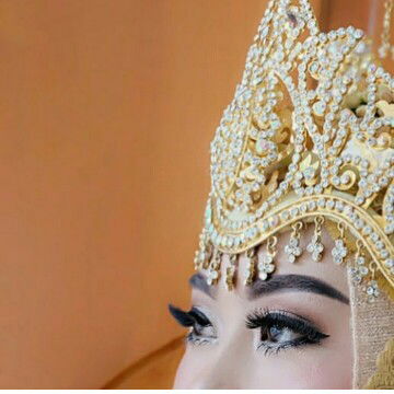 Tanti Tri profile icon