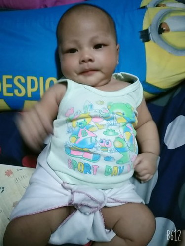 ลูกไม่ยอมดูดขวดนมเลย