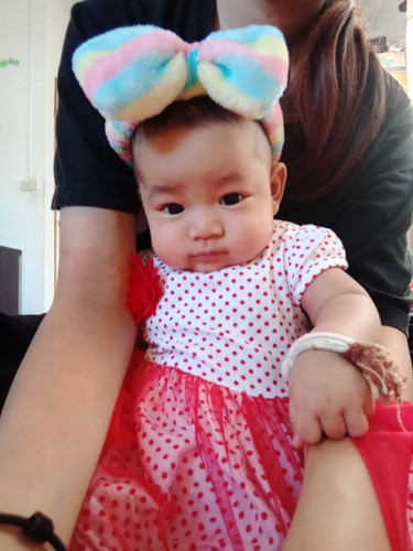 แนะนำวิธีให้ลูกน้อยดูดขวดนม