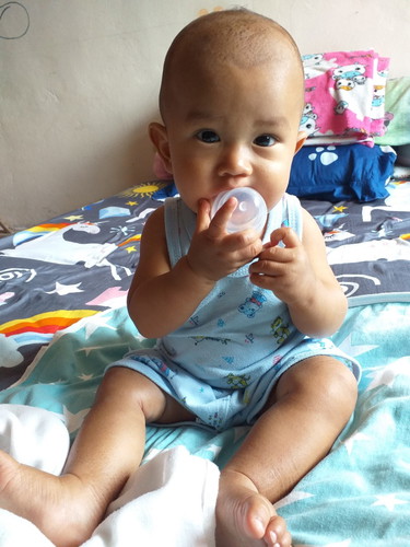 เด็กติดเต้า