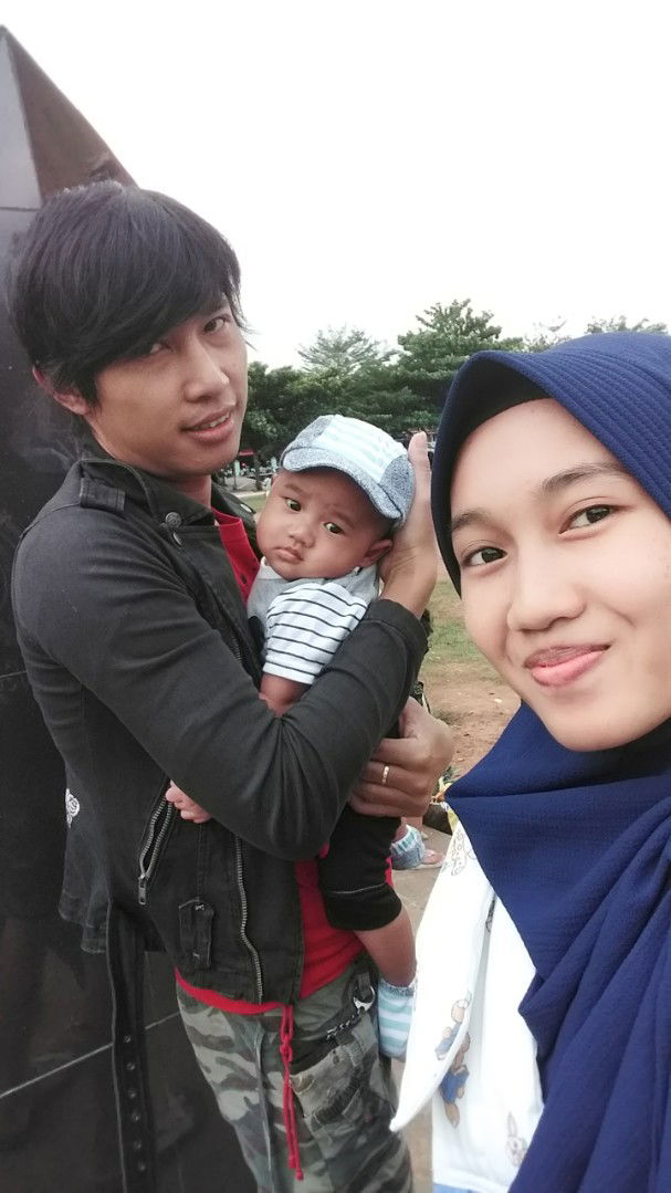 dewi sulistyani profile icon