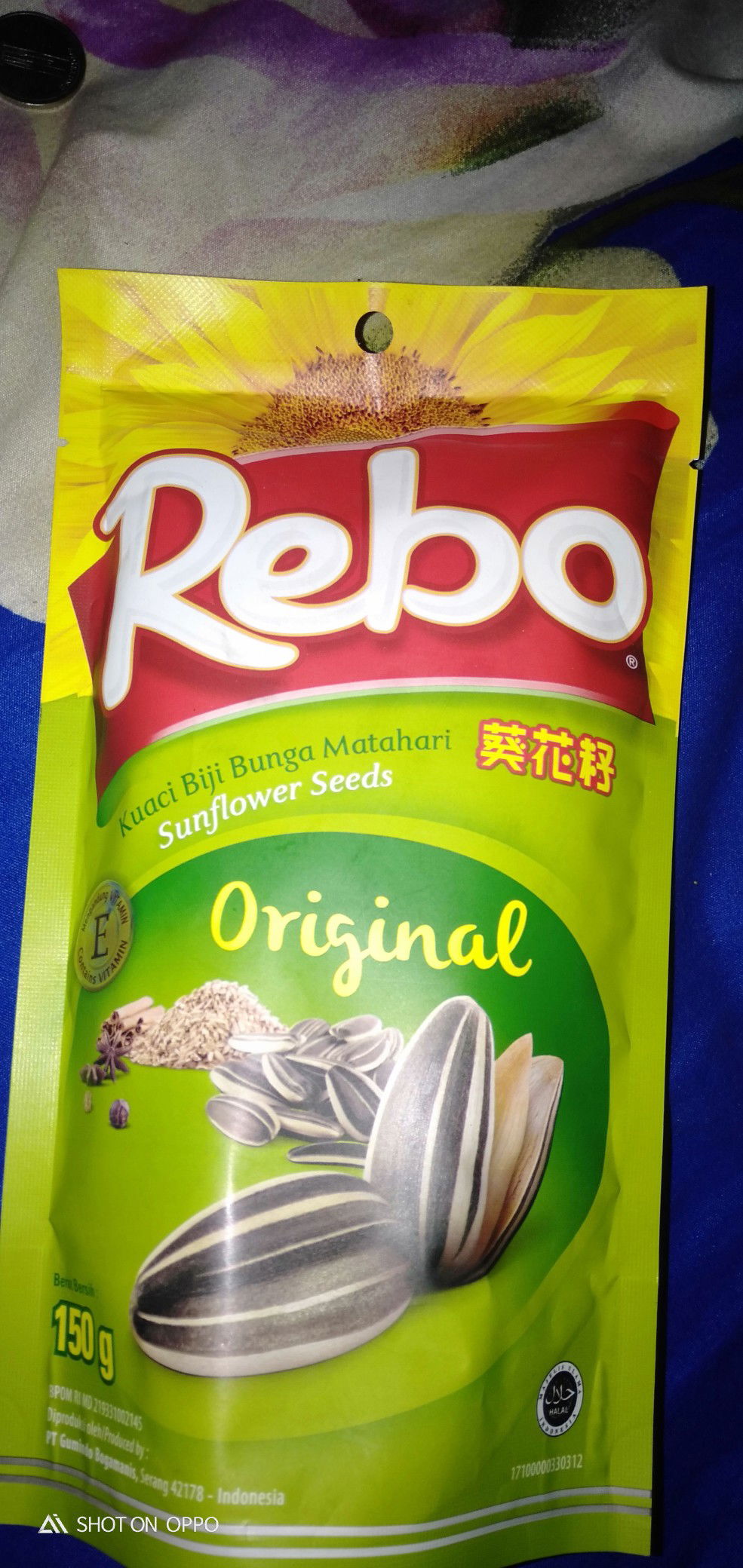 Tanya?? Bumil boleh kan makan cemilan kuaci