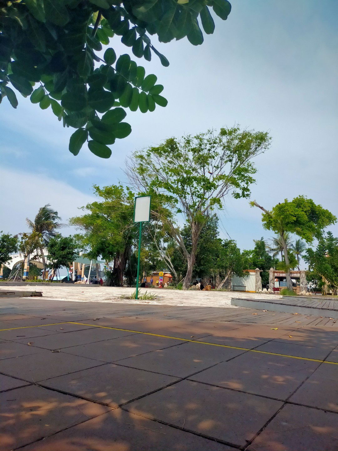 Dwi Lestari profile icon