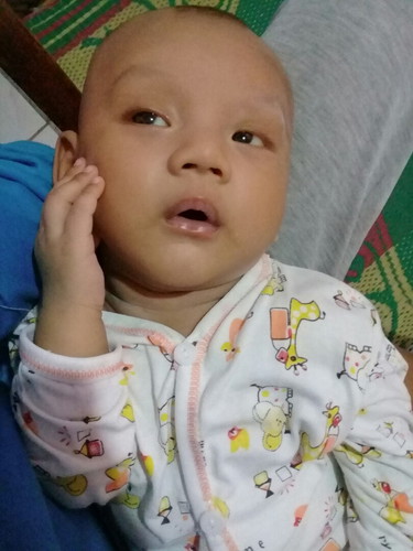 anak mamah mikirin apa sih sayang? ?