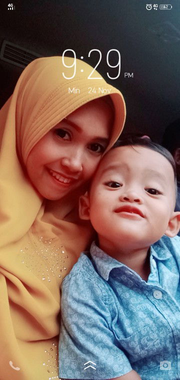 intan saputri profile icon