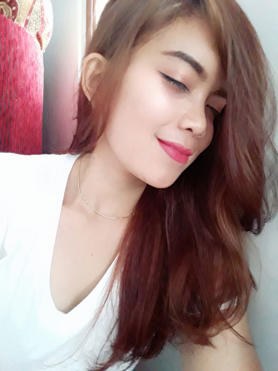 yuli ristanti profile icon