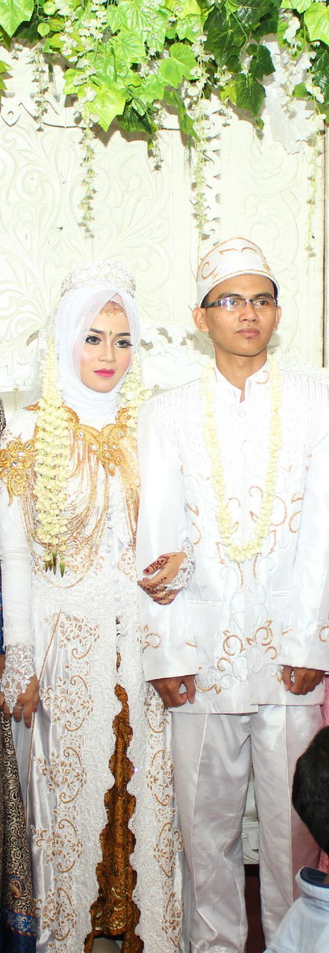 evi lutfiah profile icon