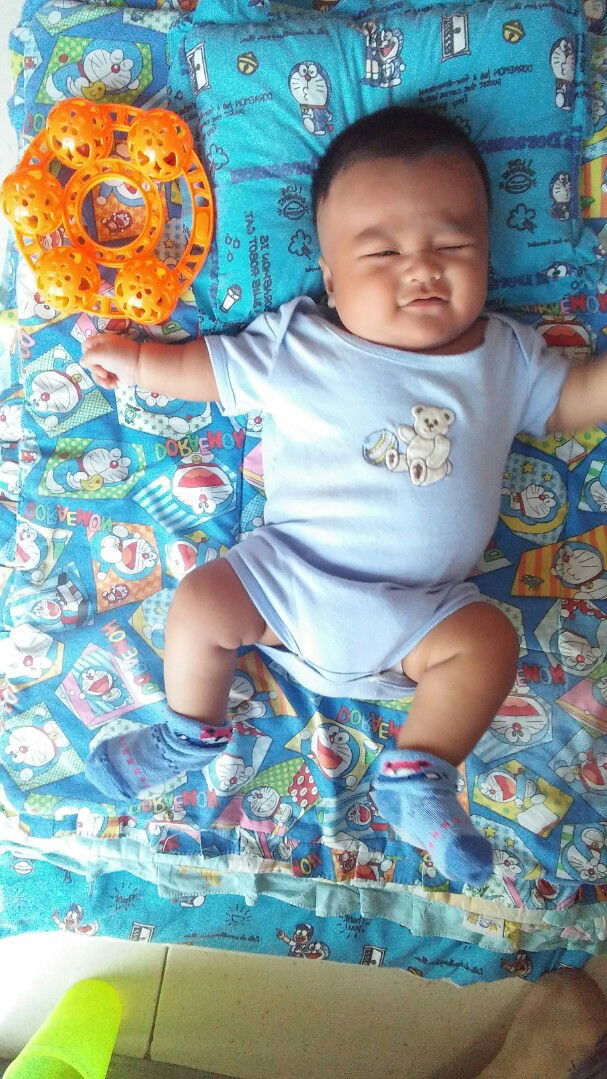 belum bisa angkat kepala