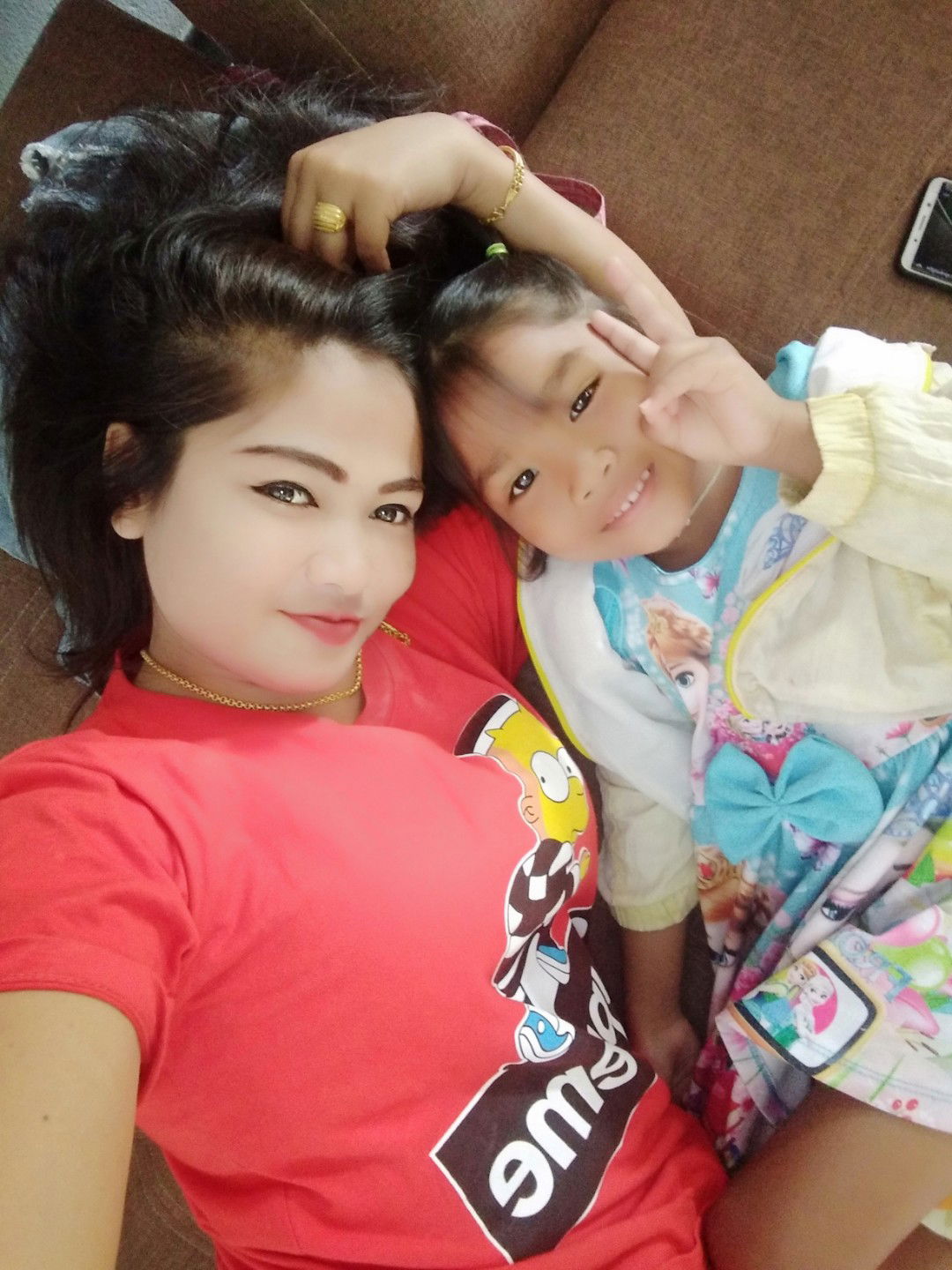 คัยรุ้ช่วยตอบหน่อยคะ