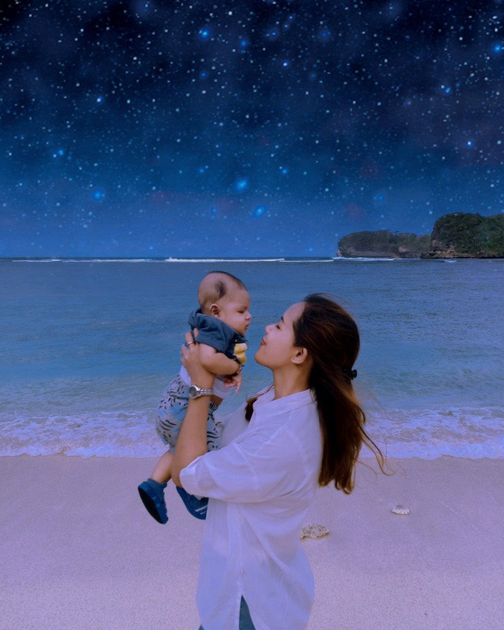 Ayu Nurita profile icon