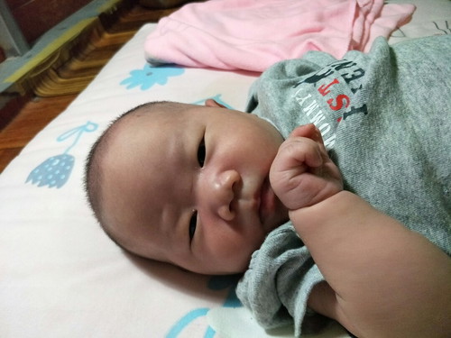 เด็กน้อย