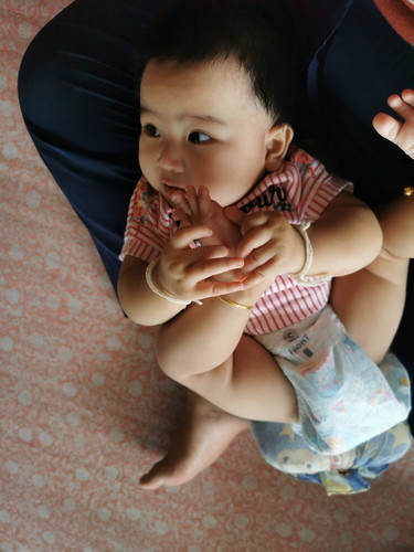 น้องข้าวหอม