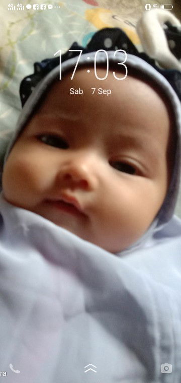 Si kecil mulai telungkup