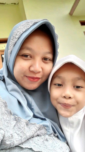 Dini Mamahnya Alya profile icon