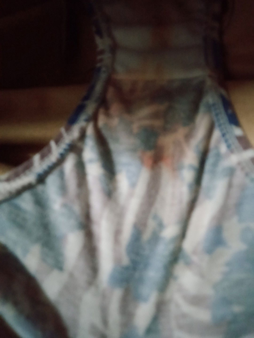 Guys ! pwede magtanong ? Kanina lang May dugo ung panti ko ..Akala ko makukunan na ako pero nag PT ako positive parin ..Natatakot ako guys baka tuluyan ng mawala baby ko ..6 months preggy na ako..