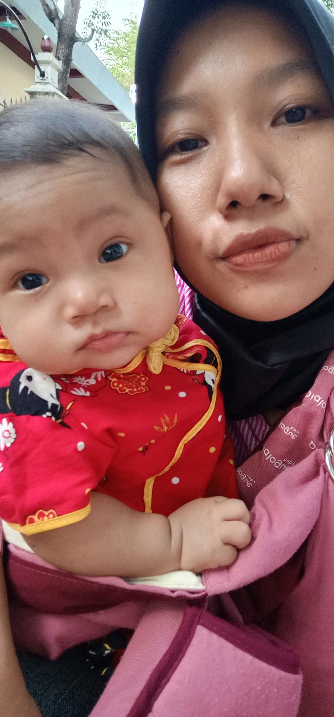 Nur Rohmah profile icon