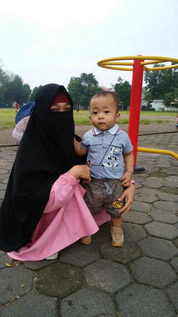 wulan sari profile icon