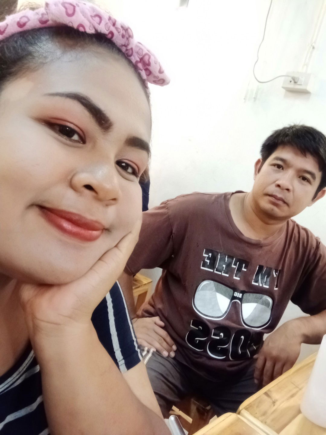 เรียกชั้ลว่า เจ๊นุ่น profile icon