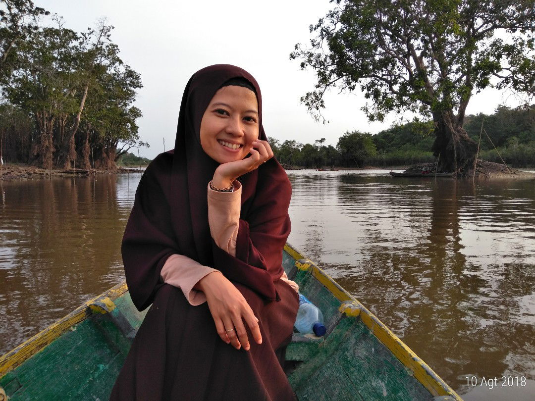 Reni Wijayanti profile icon