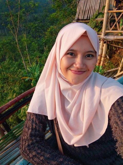 Medina Toha profile icon