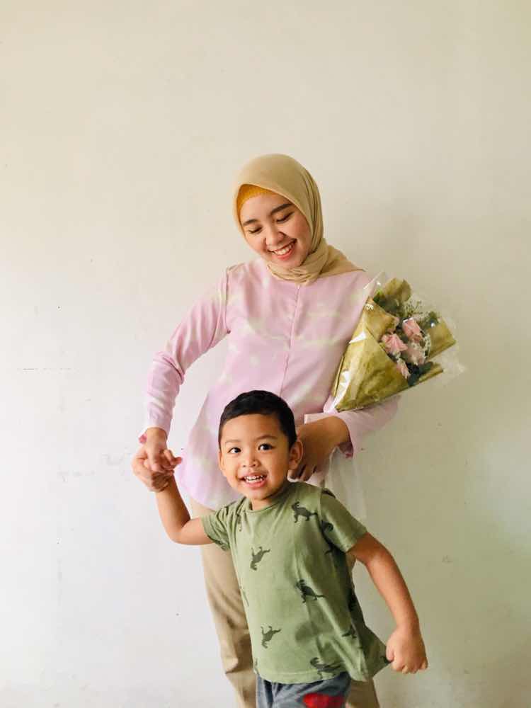 Radini ayu profile icon