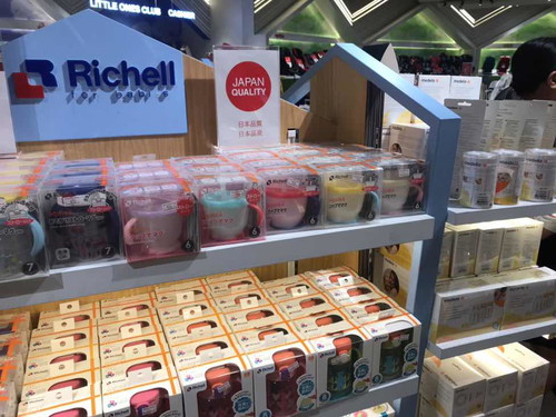 แก้วฝึกดูด