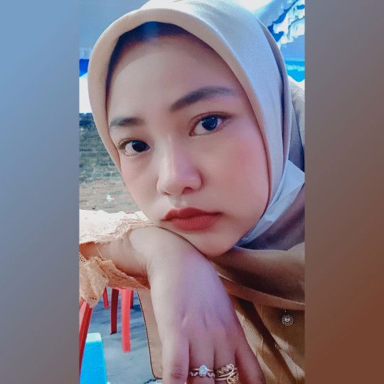 Yulianti Elvira profile icon