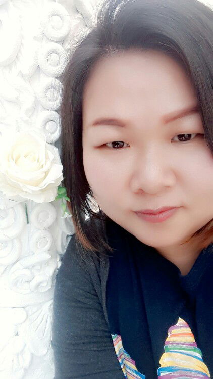 เอื้อมพร หน่าชุมภู profile icon