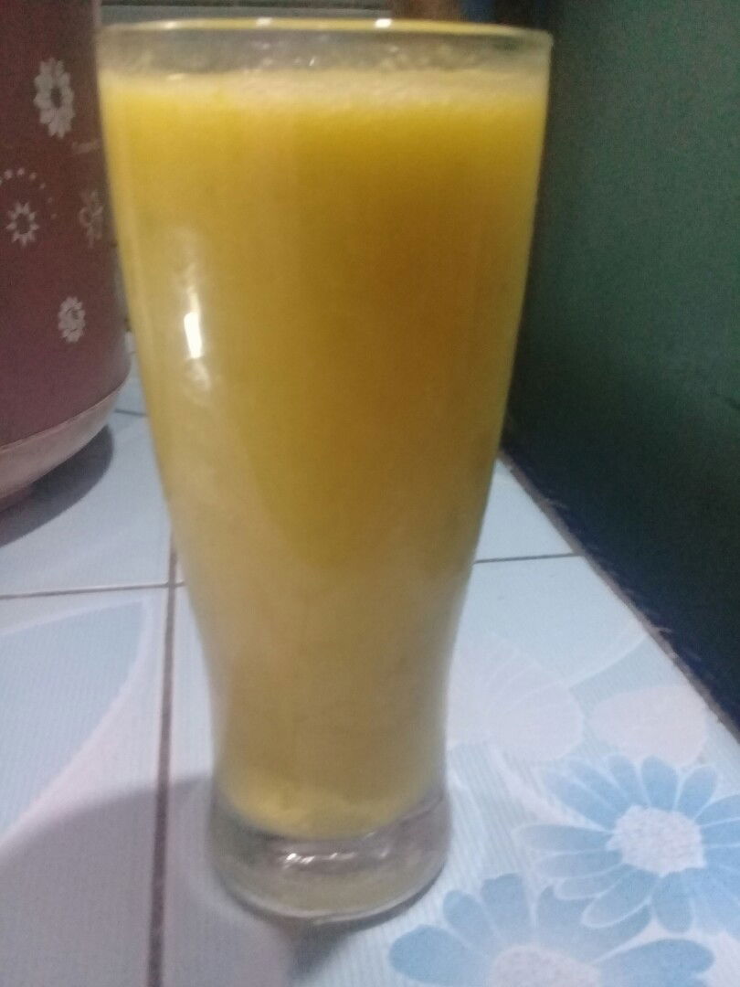 Minum Jus Asam